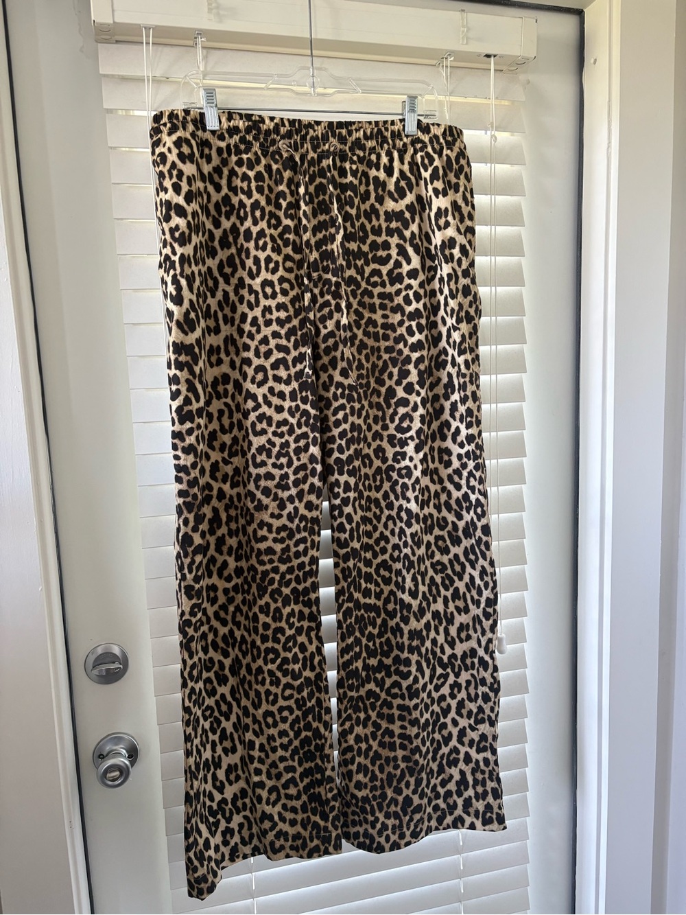 H&M cotton leopard trousers
